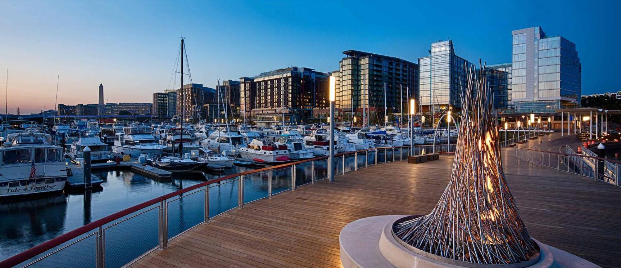Monthier The Wharf Blw9s5u7-1 *